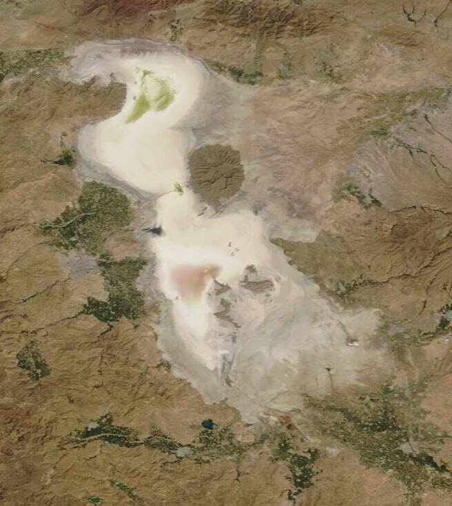 سکوت مطلق دریاچه ارومیه