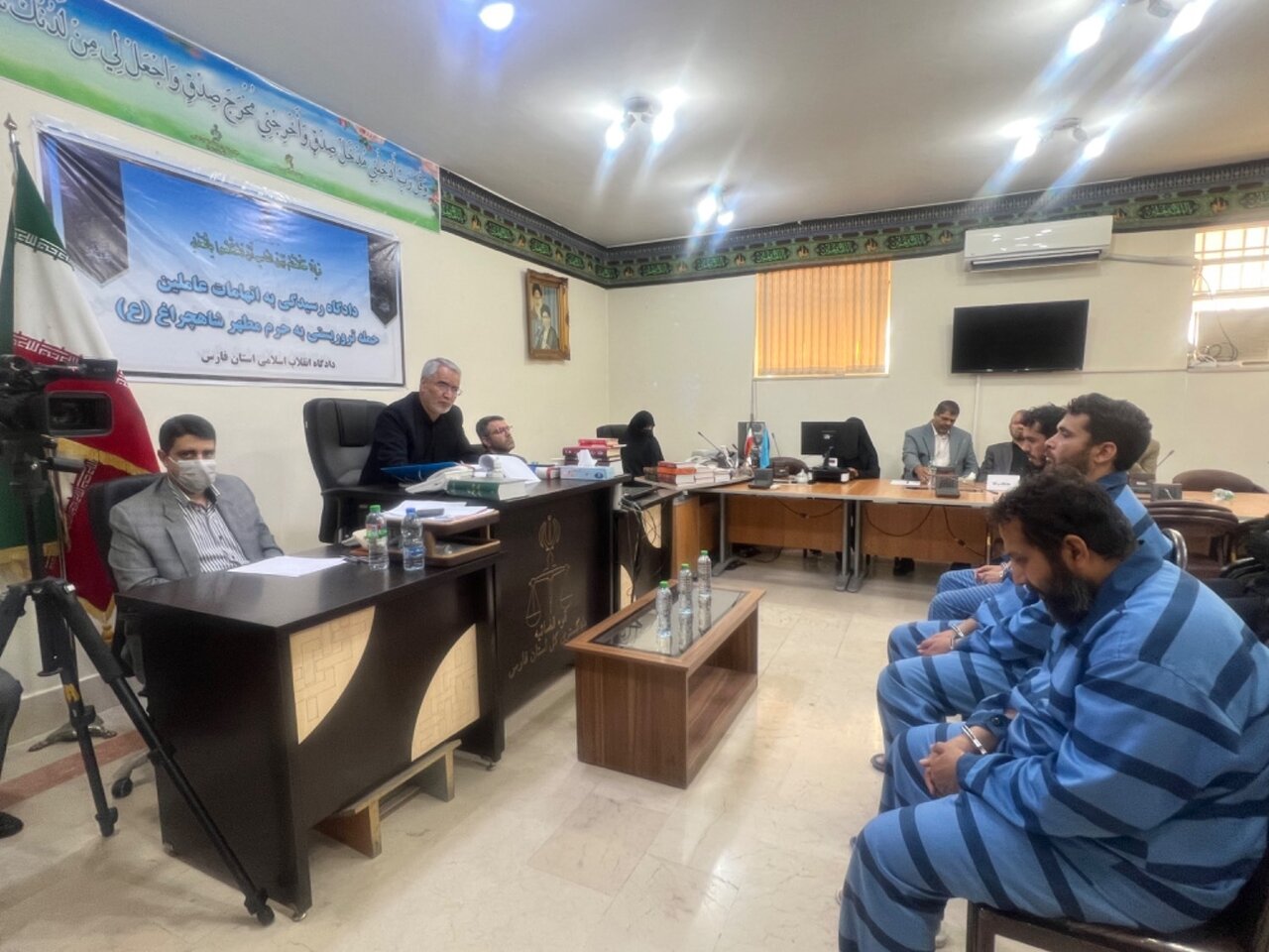 تهیه بنزین برای آتش زدن نمازگزاران؛ اولین جلسه دادگاه دومین حمله تروریستی شاهچراغ برگزار شد / عکس 4