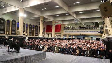 رهبر انقلاب: مردم و مسئولان مراقب باشند / دشمن برای بحرانآفرینی جدی است رهبر انقلاب: مردم و مسئولان مراقب باشند / دشمن برای بحرانآفرینی جدی است