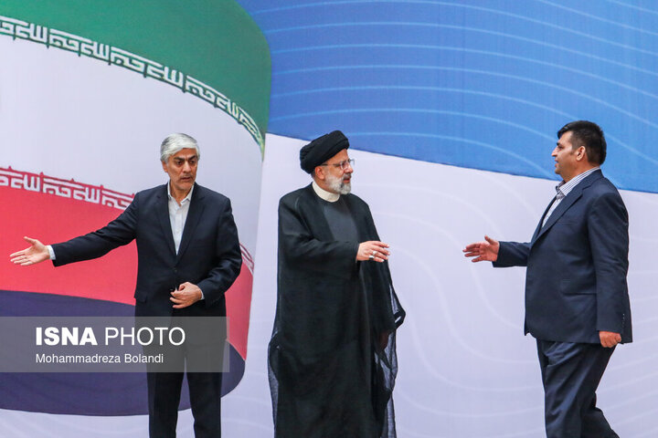 مراسم تجلیل از مدال‌آوران و قهرمانان ورزشی