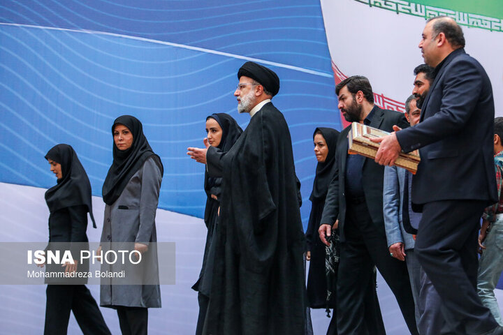 مراسم تجلیل از مدال‌آوران و قهرمانان ورزشی