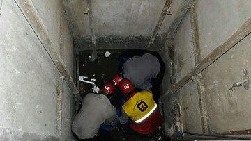 سقوط کابین آسانسور  در شهرکرد حادثه ساز شد سقوط کابین آسانسور  در شهرکرد حادثه ساز شد