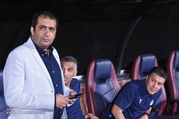 استوری طعنهآمیز مدیر استقلال به مجریان صداوسیما: با بوق و شال به استادیوم بروید استوری طعنهآمیز مدیر استقلال به مجریان صداوسیما: با بوق و شال به استادیوم بروید
