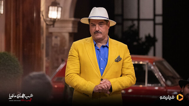 سام درخشانی: تماشاگر یقهات را میگیرد و نمیتوانی بگویی همینی که هست!