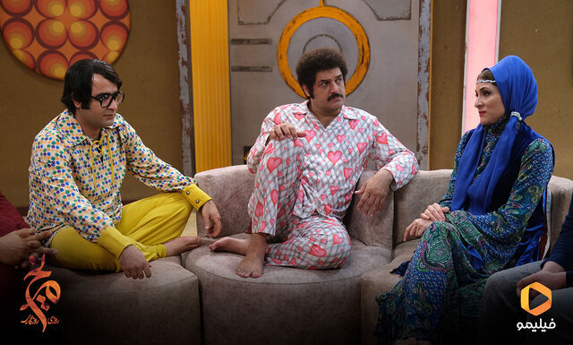 سام درخشانی: تماشاگر یقهات را میگیرد و نمیتوانی بگویی همینی که هست!