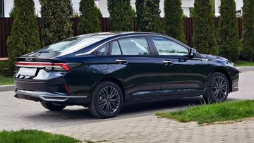 تصاویر | ورود جدیدترین خودرو خارجی به ایران