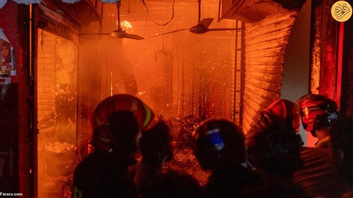 آتش‌سوزی عظیم صد‌ها مغازه را در بازار بنگلادش نابود کرد