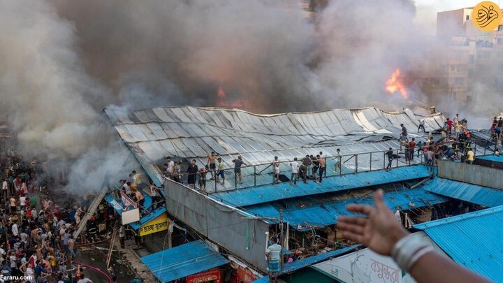آتش‌سوزی عظیم صد‌ها مغازه را در بازار بنگلادش نابود کرد