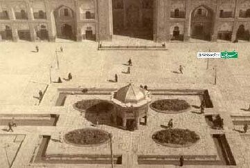 قدیمی‌ترین عکس‌هایی  که از حرم مطهر رضوی ثبت شده است