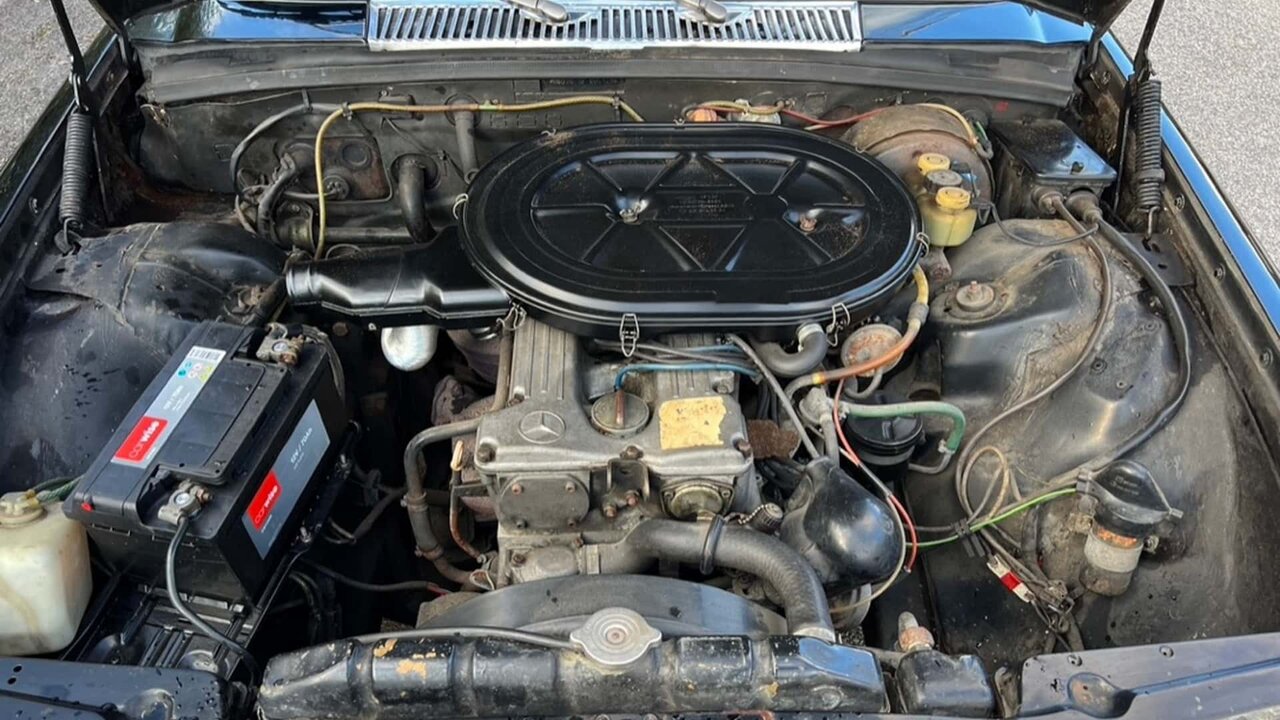 ماشینی که پادشاه سوئد سوار میشد/ عکس