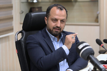 وزير الاقتصاد الايراني : بجب ارساء تنمية بيئية مستدامة ونقل التقنية الى ايران