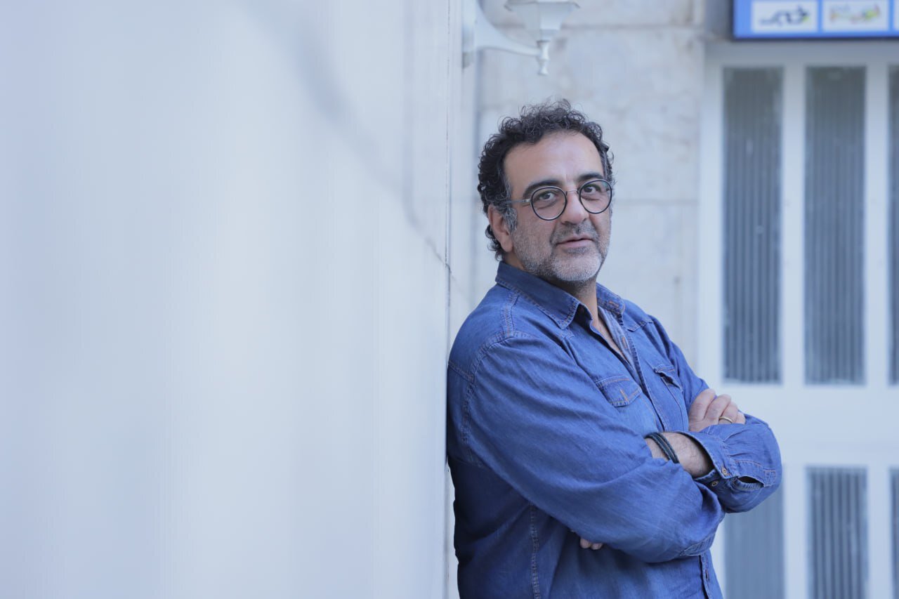 ماجرای دستفروشی آقای بازیگر در کودکی/ عکس