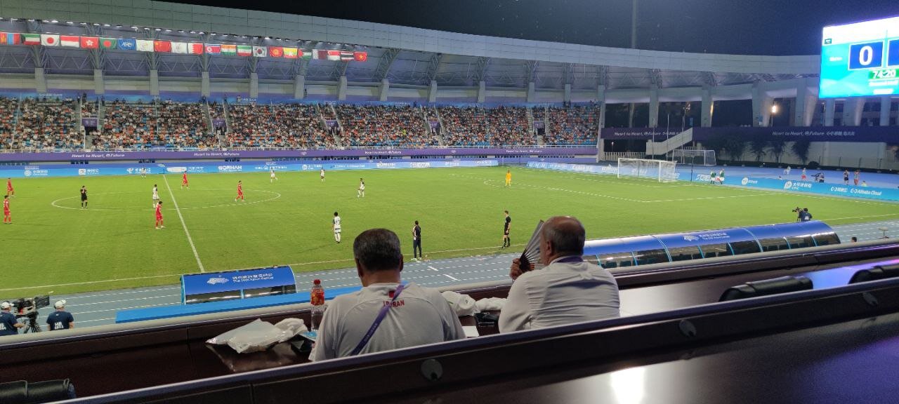 عکس| هاشمی و رغبتی تماشاگران ویژه دیدار تیم ملی امید ایران و عربستان