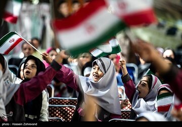 فکر مهاجرت به دبستانیها رسیده است