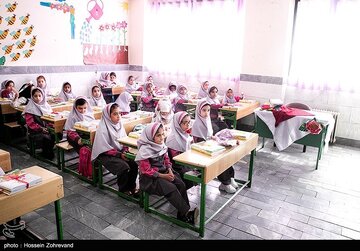 آغاز سال تحصیلی دانش‌آموزان کلاس اولی