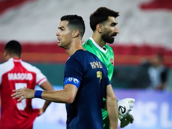 ببینید | فریادهای رونالدو سر داور بعد از پایان نیمه اول بازی با پرسپولیس