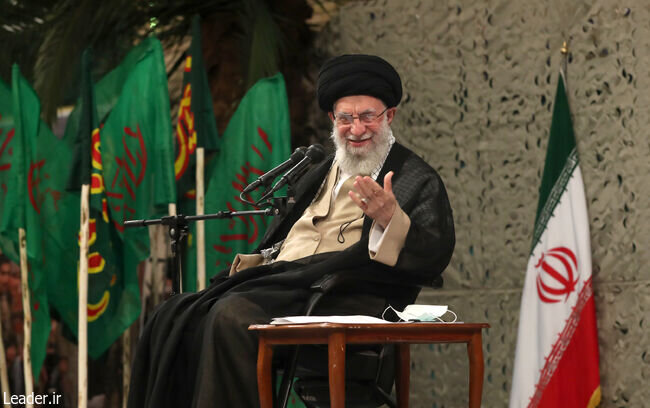 Supreme Leader calls Sacred Defense prominent part of Iran’s history