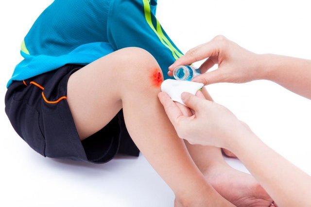 علت خونریزی چیست و بدن چگونه جلوی خونریزی را میگیرد؟