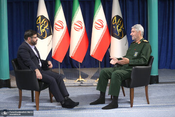 ماجرای لو رفتن فایل صوتی فرماندهان نظامی، آخرین تماس سردار سلیمانی، تئوری عملیات فریب بودن کربلای 4 و... به روایت سردار فضلی