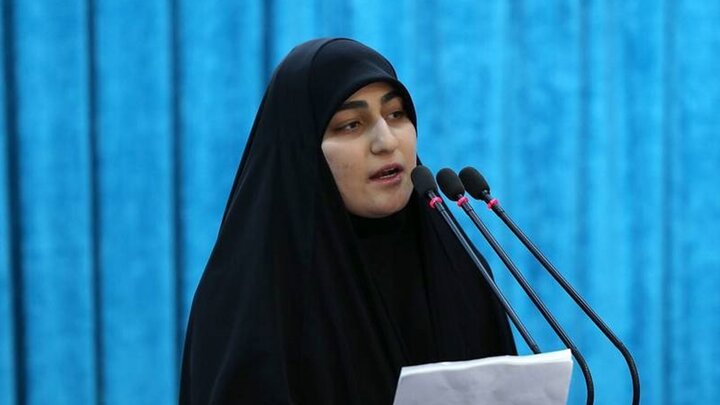 ببینید | خاطره دختر سلیمانی از هدیه حاج قاسم به یک خانم بدحجاب