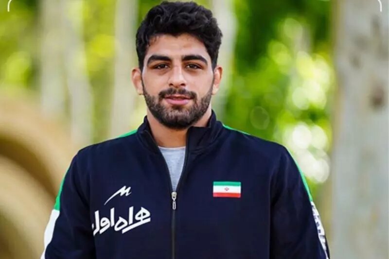 ببینید | حرکت غیراخلاقی کشتی‌گیر اتریشی و ضربه سر عمدی به محمدهادی ساروی