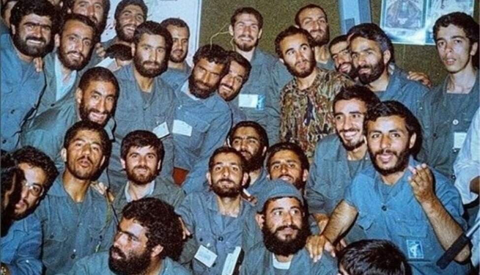 اینفوگرافیک | فرماندهان ارشد دفاع مقدس چند ساله بودند؟