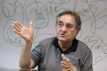 برگزاری جشنواره در استان ها تئاتر را بیشتر بین مردم میبرد / بخش عمده کارها فاقد نوآوری بودند