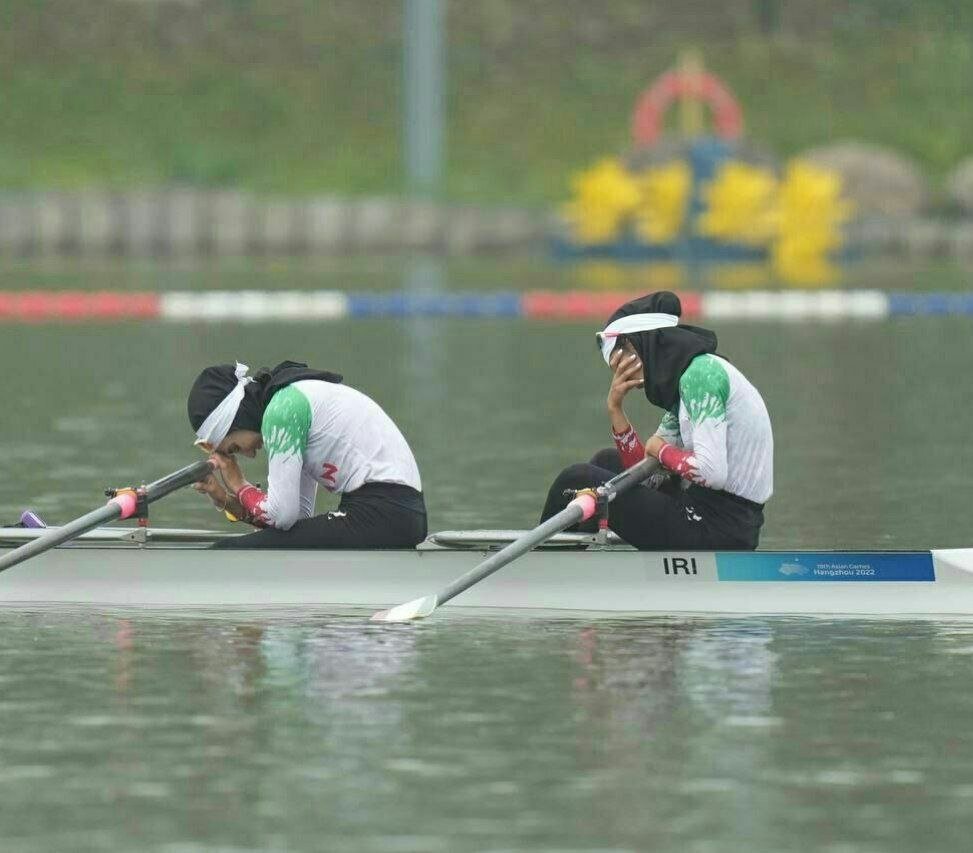 عکس | اشک دختران قایقران ایران بعد از نرسیدن به مدال بازیهای آسیایی!