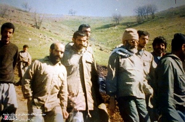 ماجرای حضور رهبر انقلاب در منطقه آغشته به آلودگی شیمیایی چه بود؟ +عکس