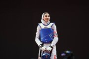 عکس‌| اهدای مدال بازی‌های آسیایی به دختر ایرانی