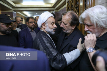 دورهمی دولتمردان روحانی، سخنران معروف و شهردار اصلاح طلب در یک مراسم ختم + عکس