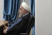 حسن روحانی: اقلیتی آمده و با شعار همه مناصب را گرفته اند، مگر کشور متعلق به آنهاست؟