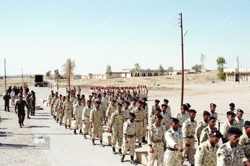 عکس های منتشر نشده از تبادل پیکر شهدای دفاع مقدس در سال ۱۳۷۴