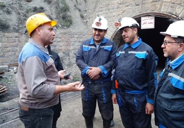 دستور وزیر کار درباره حقوق و دستمزد کارگران / حق ندارید یک روز هم حقوق کارگر را به تعویق بیندازید و در جایی دیگر هزینه کنید