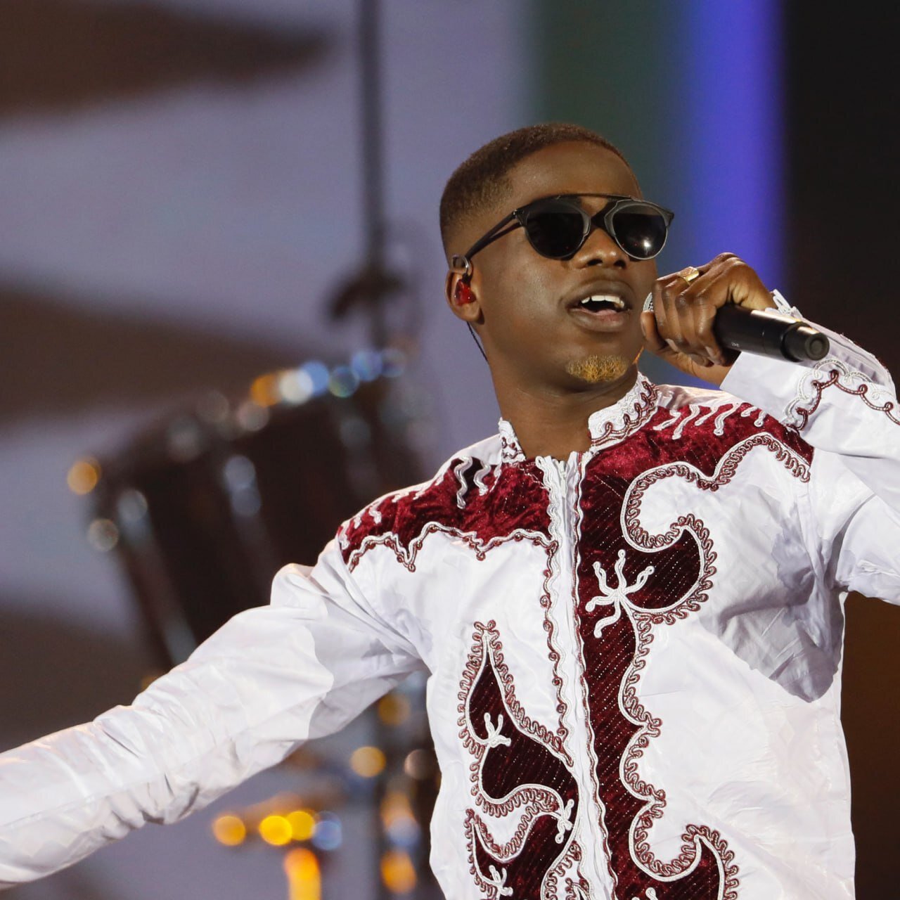 عکس | این خواننده به جرم قتل به ۱۲ سال زندان محکوم شد!