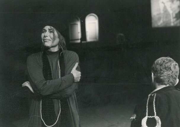 یک روایت شنیدنی از هما روستا و شغلش 3