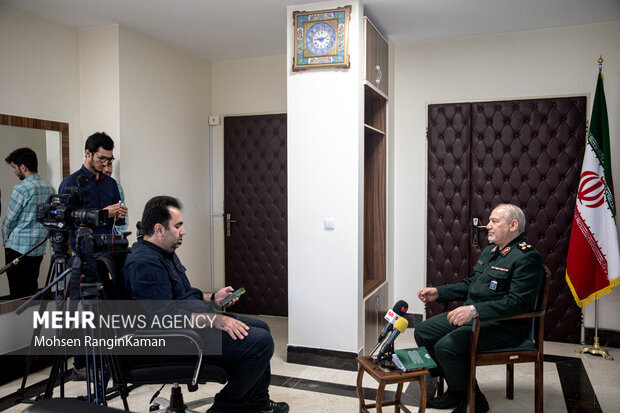 ارتش ایران واقعا غافلگیر شد؟ /ماجرای جلسه ویژه ترامپ با فرماندهان ارتش آمریکا برای حمله نظامی به ایران