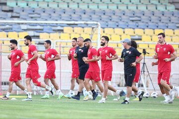 پرسپولیسی‌ها اعتصاب کردند