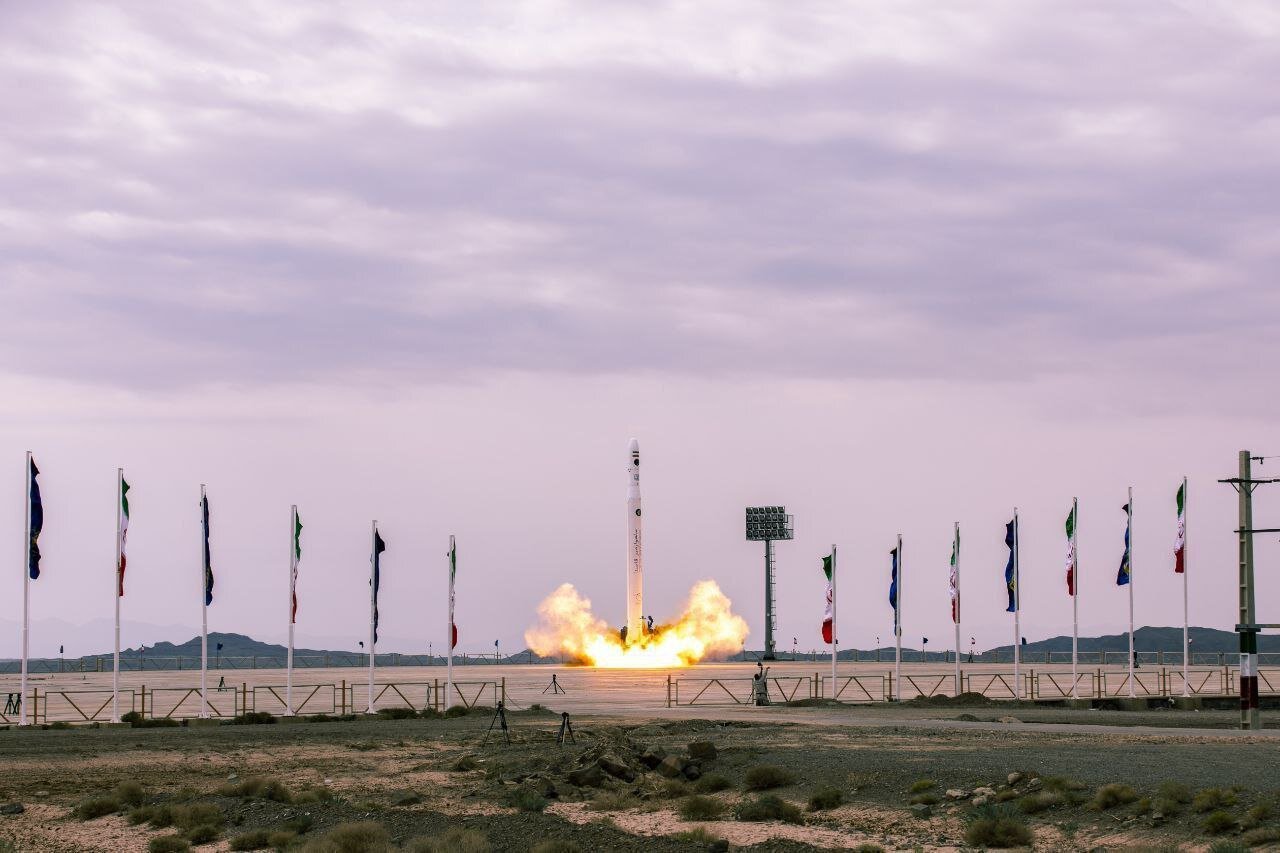 تصاویر پرتاب ماهواره جدید سپاه پاسداران به فضا
