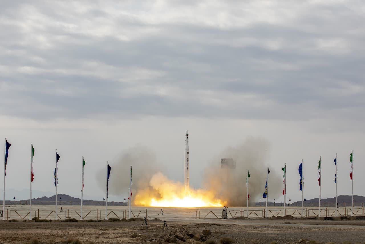 تصاویر پرتاب ماهواره جدید سپاه پاسداران به فضا