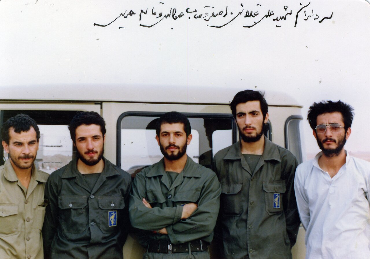 عشق بازی دختر فرمانده محبوب سپاه با یک لباس خاص