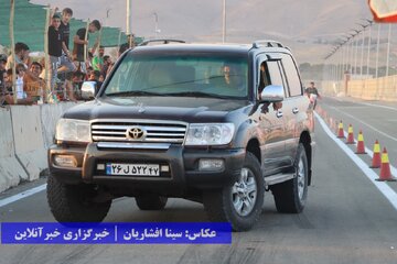 پایان مسابقه کشوری اتومبیلرانی درگ (شتاب)
