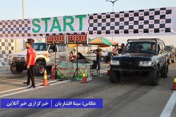 پایان مسابقه کشوری اتومبیلرانی درگ (شتاب)