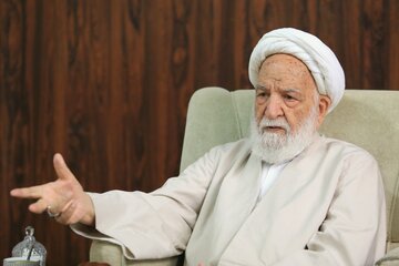 مسعودی خمینی: رئیس جمهور دائم نگویید قبلی ها خلاف کرده اند و من این کار می کنم /جامعه مدرسین قبل را با فعلی مقایسه نکنید