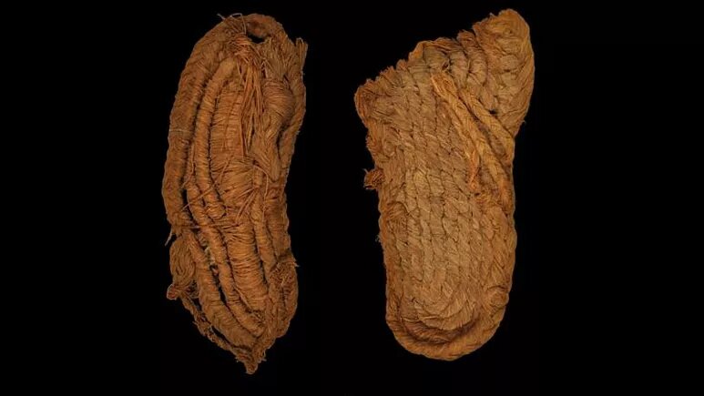 قدیمی‌ترین کفشی که اروپایی‌ها به پا می‌کردند/ کشف صندل ۶ هزار ساله/ عکس