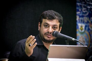 رائفی پور: نمایندگان مجلس خیلی وقیح هستند / هیچ سوپرحزب اللهی را پیدا نمی کنید که مثل تاج زاده عکس کارت عروسی اش را رهبر انقلاب بگذارد