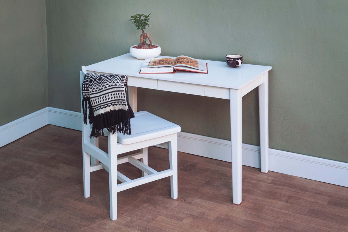 ارتفاع مناسب میز تحریر برای بزرگسالان و کودکان