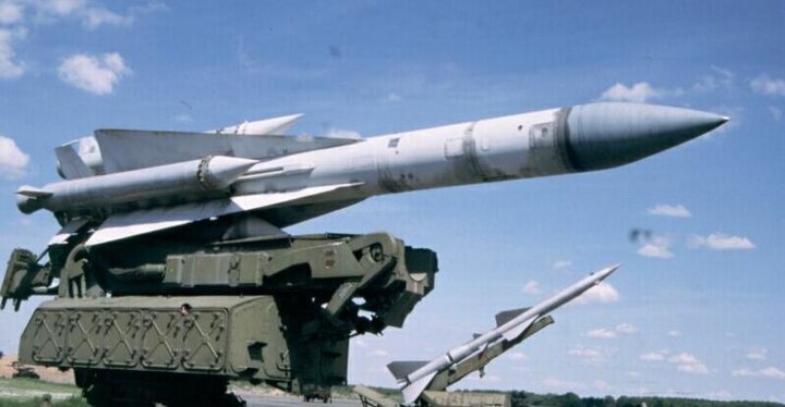 ببینید | لحظه شلیک موشک تغییریافته متعلق به سامانه پدافندی اوکراین به سمت مواضع روسیه