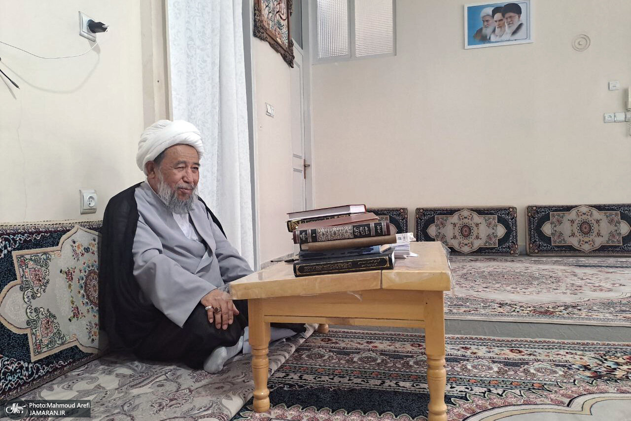 توصیه به مهاجران افغان از سوی مرجع تقلید افغانستانی