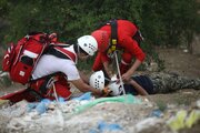 چالش‌های اخلاقی یک امدادگر/ کودک یا سالخورده، مسلمان یا غیرمسلمان؛ انتخاب امدادگر برای عملیات نجات کدام است؟